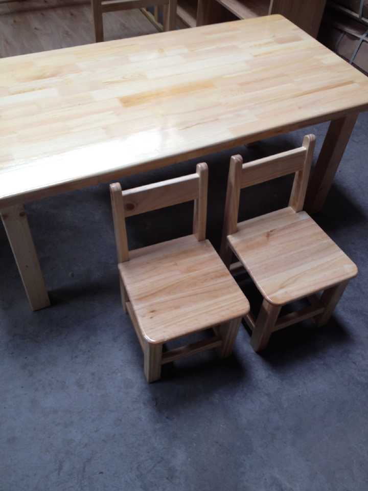 大林森厂家少见定做广元幼儿园实木家具幼儿园桌椅