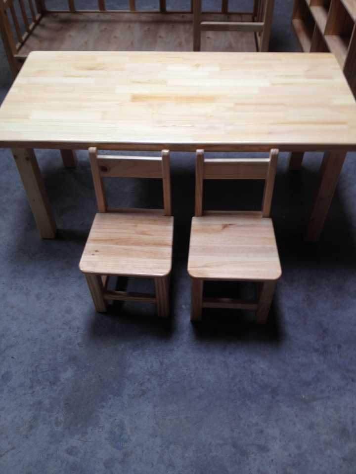 大林森厂家低价定做湖北幼儿园桌椅儿童家具