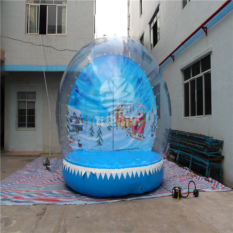 广州市飞鱼游乐充气圣诞展览球雪花球装饰摆设用品充气透明雪花球圣诞展示用品