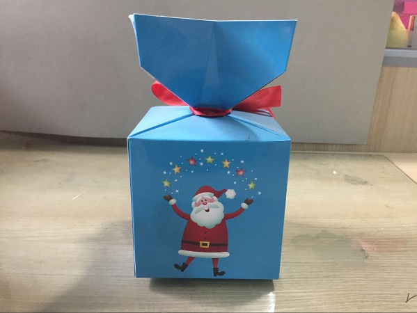 合晟供应圣诞节苹果包装纸箱，礼品盒，平安夜小清新包装纸盒