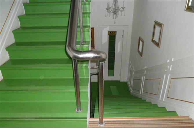 楼梯踏步改怎样施工呢