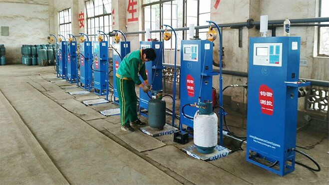广州市钧衡测控设备专业生产液化气电子灌装秤，是一款为液化气站提供一揽子解决方案的电子秤，成为液化气站优秀的综合服务商