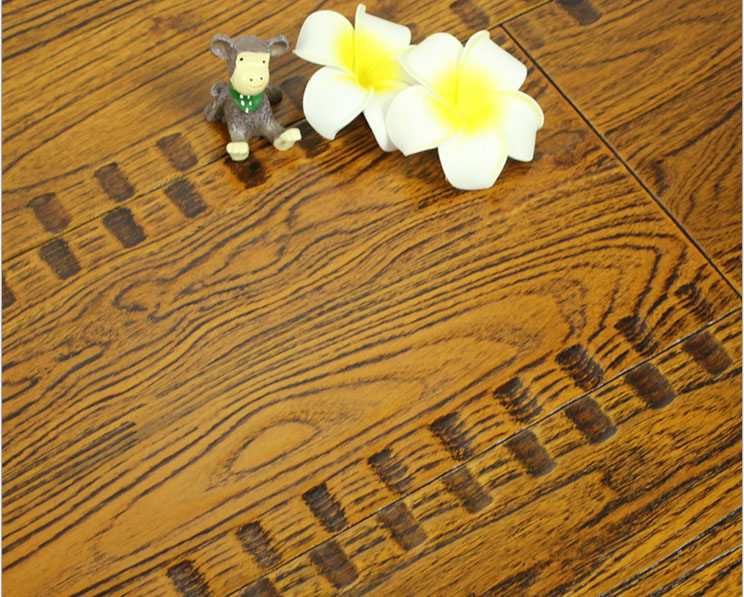木地板厂家批发直销金刚柚18MM仿古实木地板浮雕地板U型平扣耐用