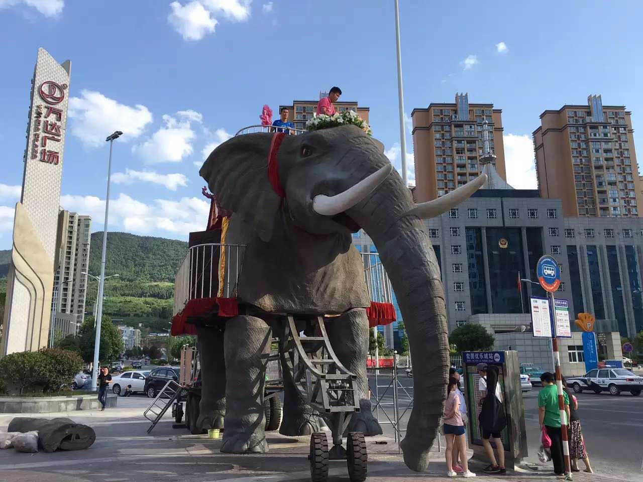 北京机械大象租赁服务、机械大象厂家、机械大象出租，北京**械大象