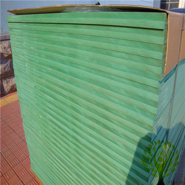 叶林同专业生产高品质防水中纤板，绿色中纤板，防潮中纤板