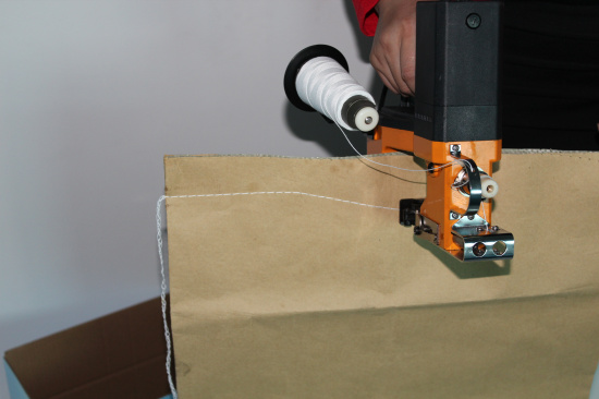 温州，进口材质手持式缝包机，自动切线缝包机