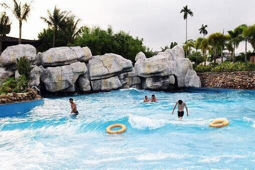 阿勒泰水上乐园造浪设备别墅游泳池水消毒价格游泳池过滤器