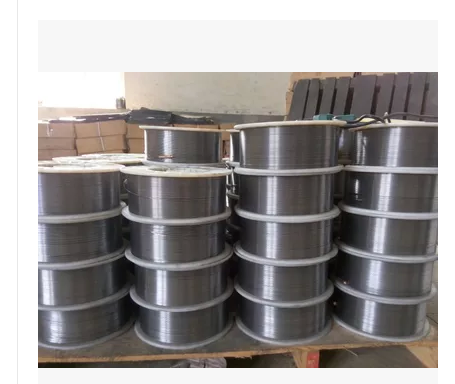 YD222特高硬度耐高温耐磨焊丝水泥厂锤盘用堆焊焊丝药芯二保焊丝