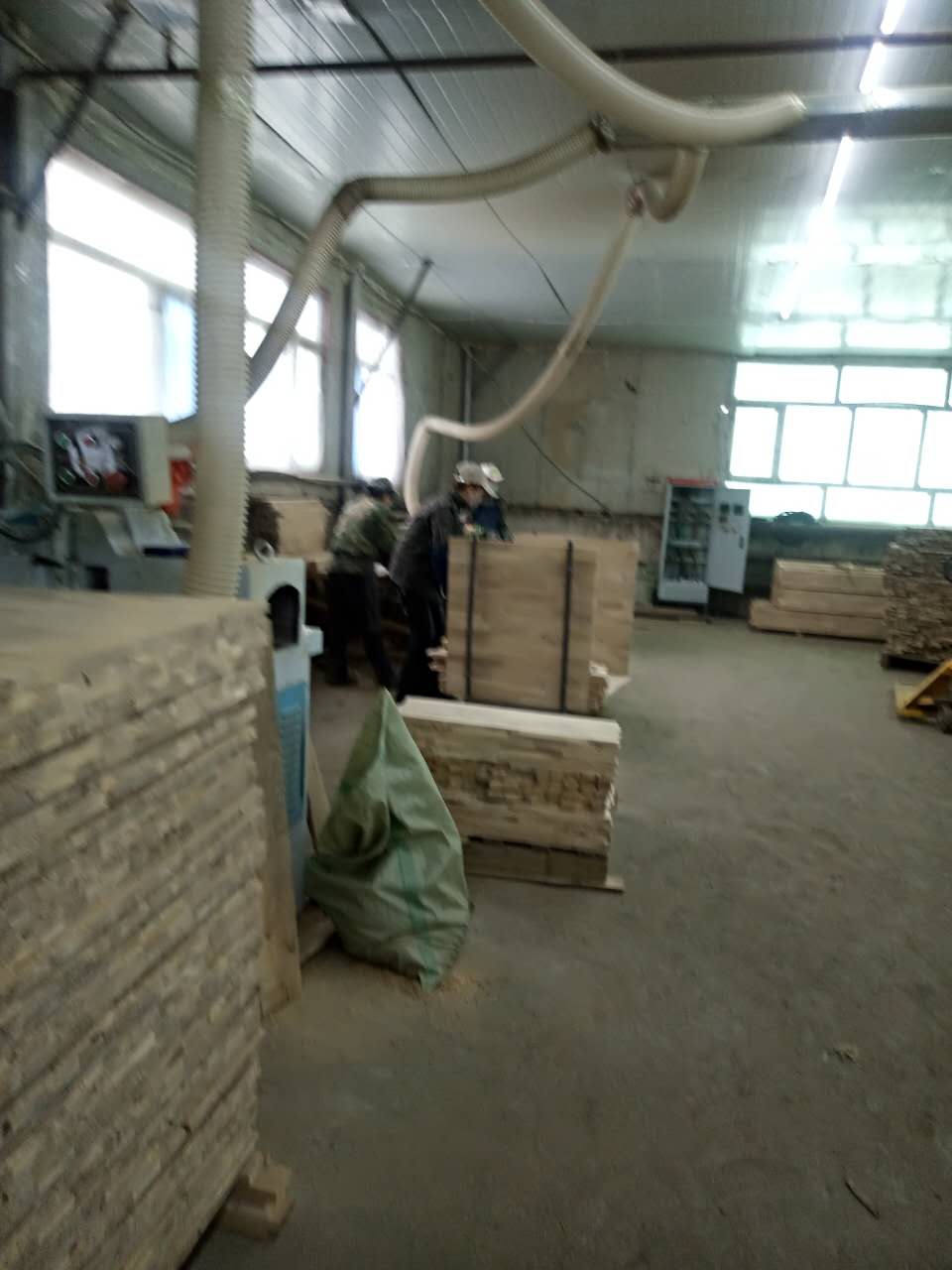 尚志市峰达木业小课堂，木材加工的特点