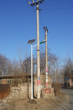 6米20WLED太阳能路灯 厂家专业生产农村建设太阳能路灯 扬州普瑞光电