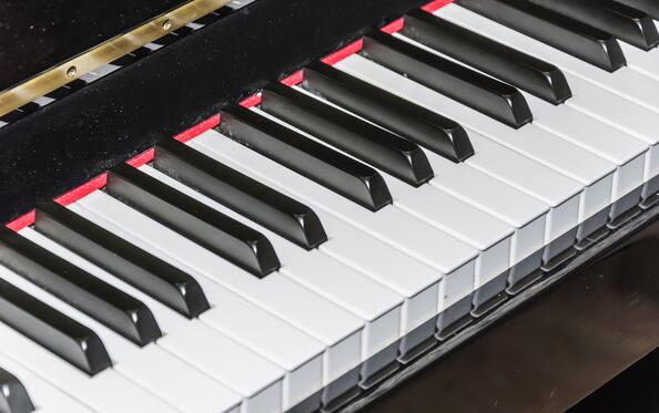 钢琴的简单维修，牡丹江维修钢琴零配件选哪家