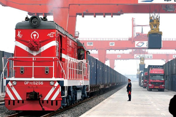 深圳-阿拉山口-哈萨克斯坦的铁路运输服务 价格全国优惠
