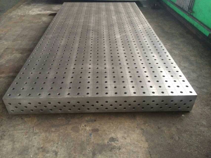 供应三维焊接平板、泽宏铸铁平板、铸铁焊接平台