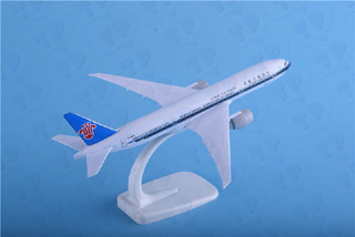 波音B777中国南方航空南航金属飞机模型20cmBoeing航空模型航模礼品