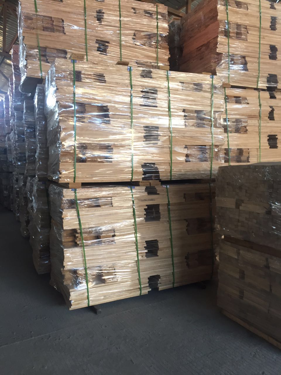 东北桦木大板实木木板无结拼接板　绥芬河桦木板材纹理清晰自然易加工