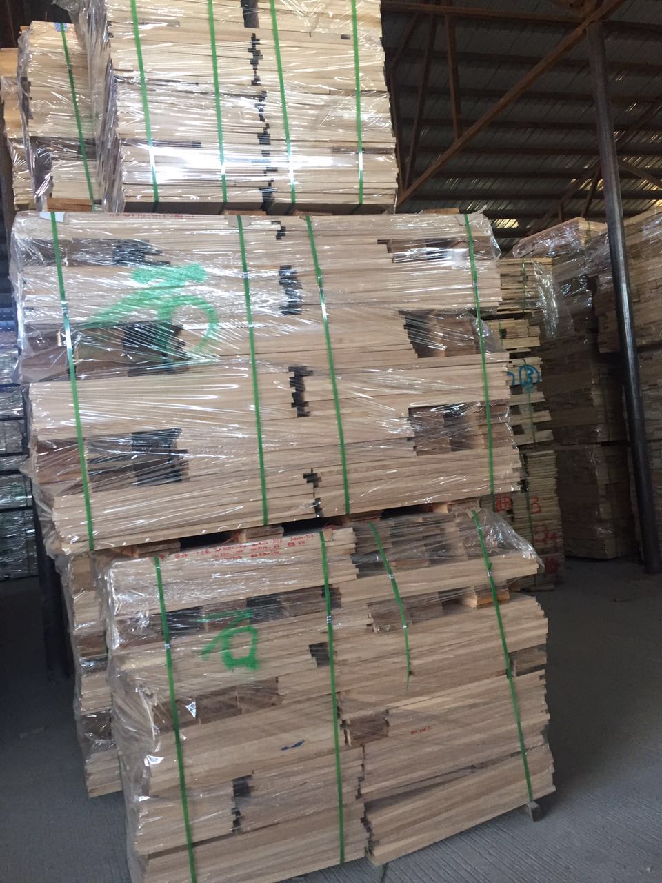 东北优质烘干云杉家具板材 绥芬河厂家大量定制供应云杉板材价格
