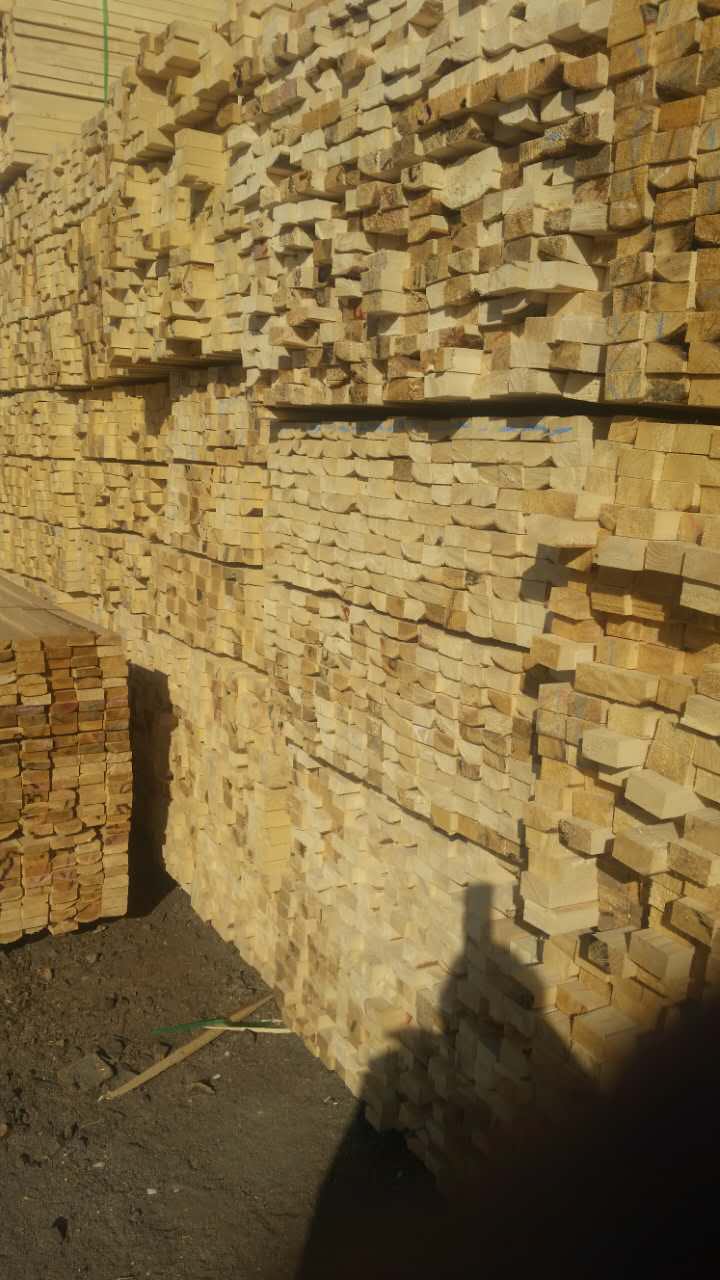 绥芬河建筑方木定制质量可靠 绥芬河高档板材原料实木板建筑木板板材