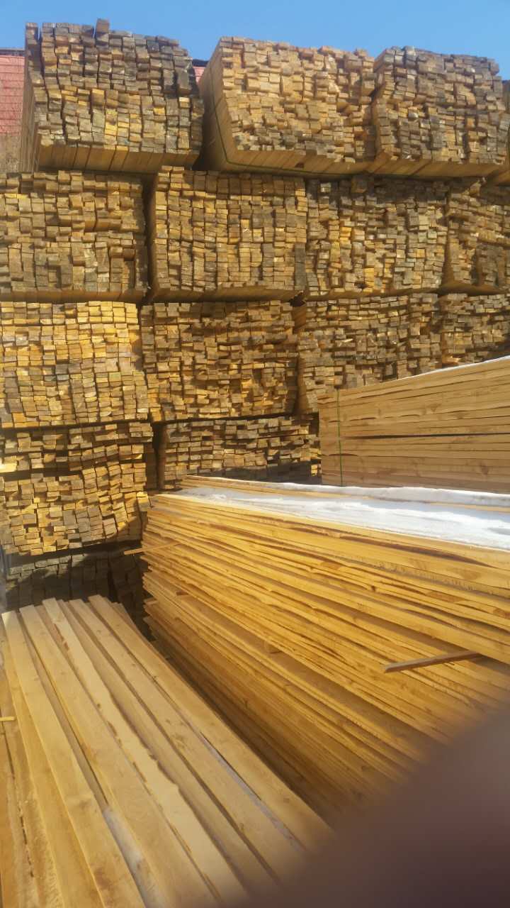 绥芬河木材加工经销商可定制 绥芬河大量现货建筑松木板材