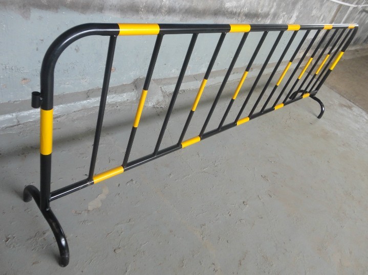 厂家直销道路交通临时施工安全移动铁马护栏