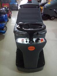 西安富嘉清洁设备*超市用驾驶式洗地机品牌直销