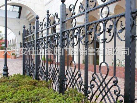 天津北辰区铁艺大门，铁艺围栏定制，安装，维修一体化服务