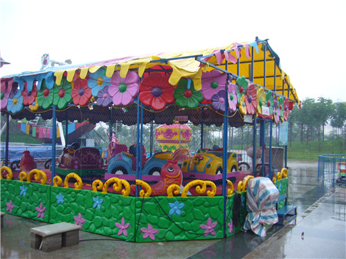 儿童大型游乐设备—欢乐喷球车，小蜜蜂供应