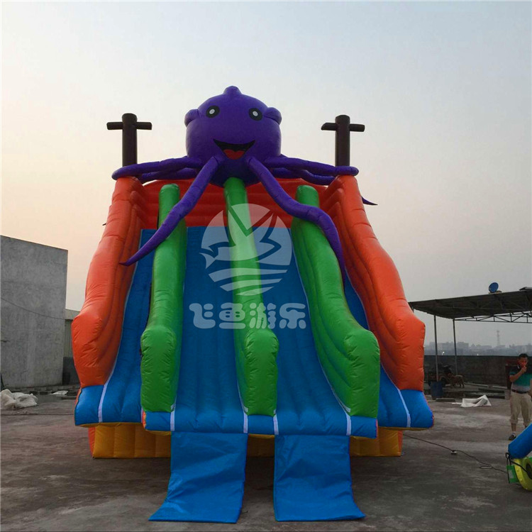 广州市飞鱼游乐充气章鱼滑梯充气水池章鱼组合滑梯移动支架章鱼滑梯动漫水世界
