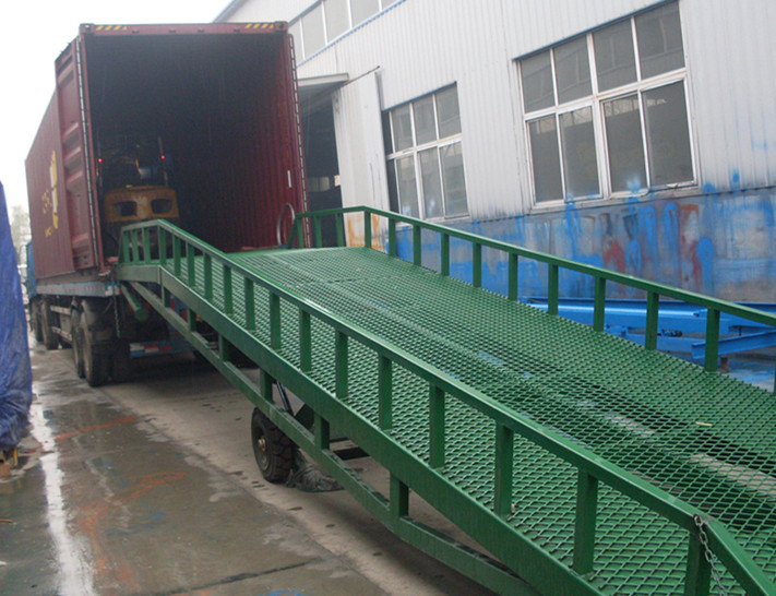 欧亚德YDCQ 移动式登车桥 6吨移动式登车桥 8吨移动式装卸平台 装卸平台车