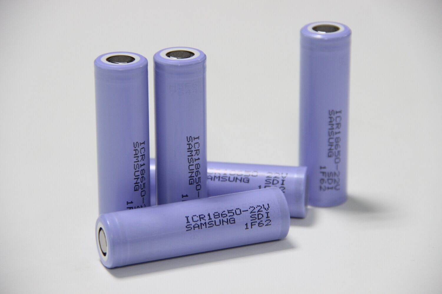 现货供应ICR18650-22V 18650锂电池 3.7V 可充电电池