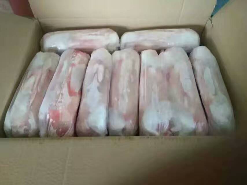 兔子的生长环境_黑龙江大庆新鲜白条兔肉采购供应