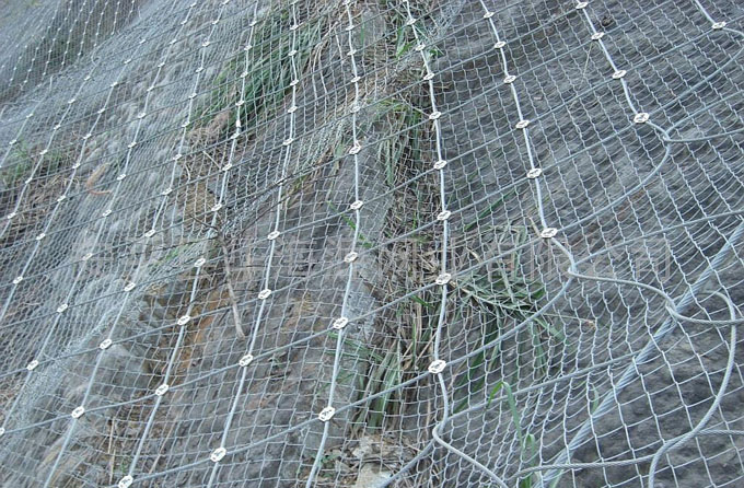 山体护坡护栏 缆索护栏 钢丝绳护栏） 边坡防护网 生产厂家