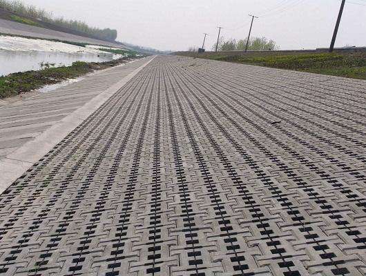 新型杭州隔离墩钢模具、水泥隔离墩钢模具、高速隔离墩钢模具
