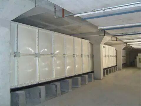 厂家直销玻璃钢拼装式消防水箱 镀锌水箱 不锈钢水箱 组合保温水箱