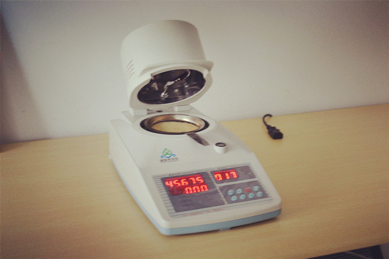 GB卤素水分仪测定半干面水分，半干面的水分仪使用方法