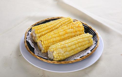 *力低下人群不宜多食用玉米_齐齐哈尔东北玉米价格报价
