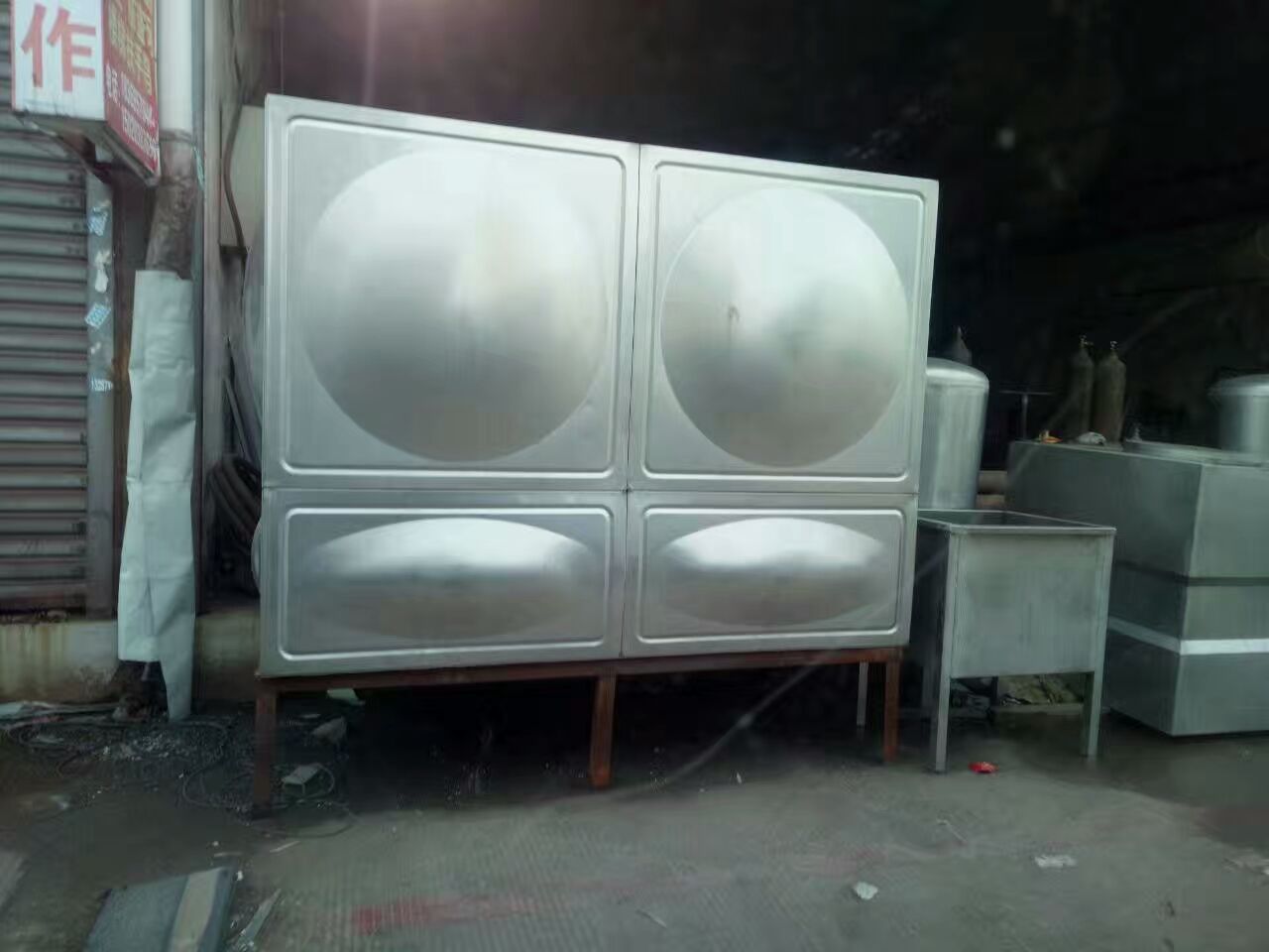 莱芜不锈钢保温水箱价格_莱芜楚汉不锈钢保温水箱有卖