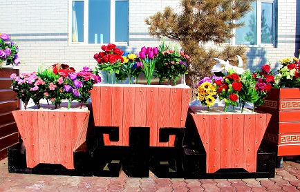 新疆塑木花箱/喀什户外花箱谁家的价格便宜/吐鲁番花箱耐高温