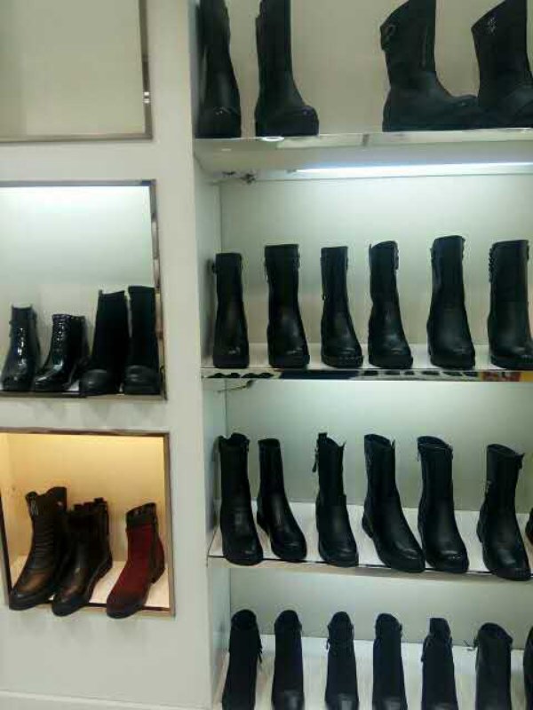 皮鞋的正确选购方法_黑龙江肇东市养脚皮鞋价格