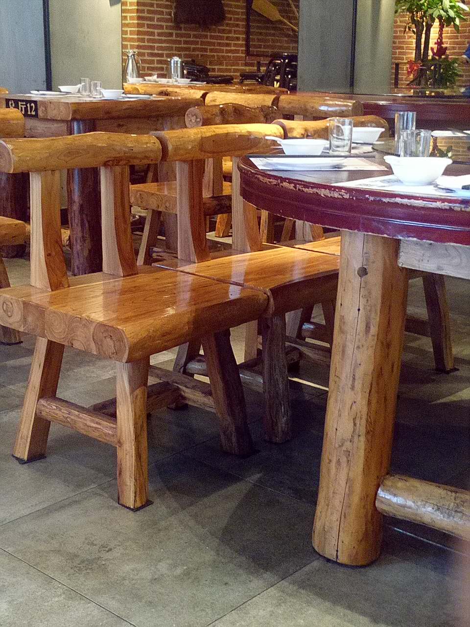 七台河全实木家具成套定制厂家 优质实木材料椅子桌子生产