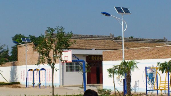 新疆太阳能路灯标准技术参数配置