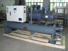 冷水机厂家热销150HP水冷螺杆式冷水机