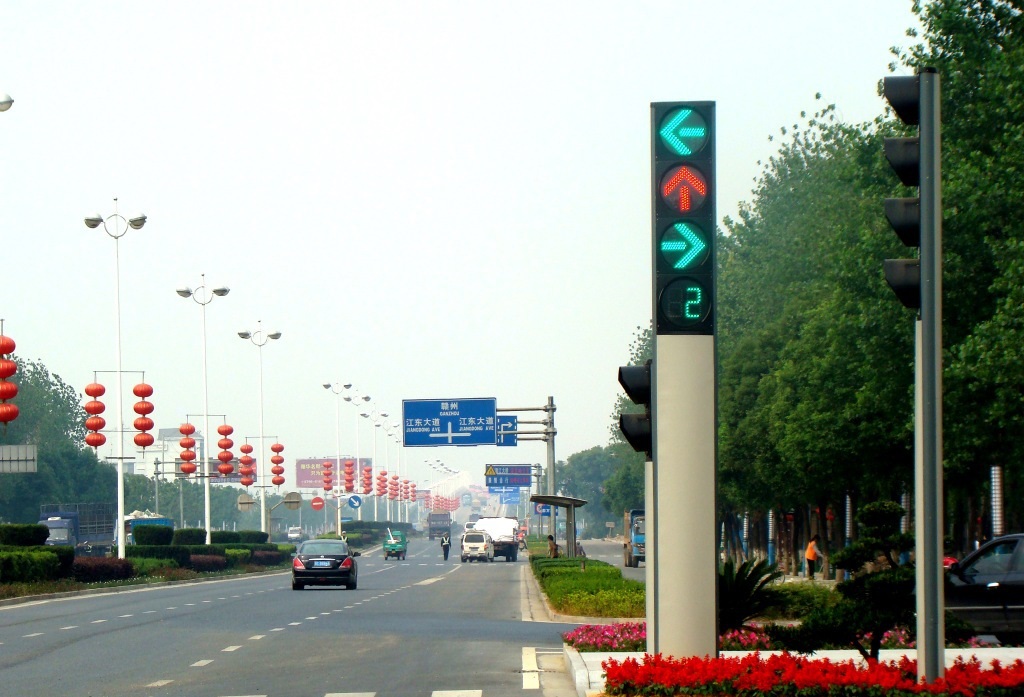 智能万州交通信号灯：推进建设智慧城市