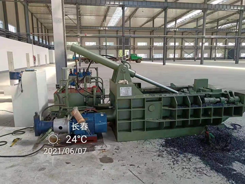 江阴圣博卧式630吨钢屑压饼机，河南高产量钢削压块机