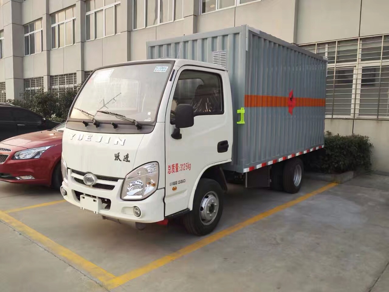 安庆市液化气瓶运输车生产厂家地址在哪里