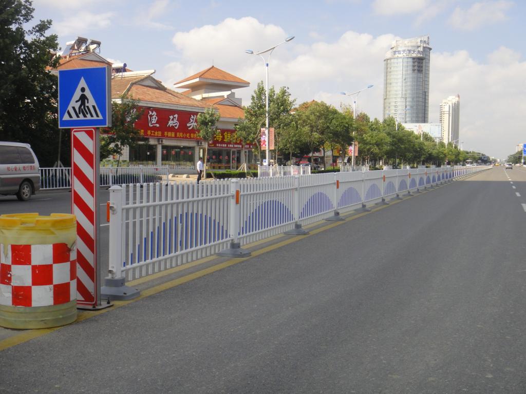 贵州博赛元厂家专业生产道路护栏 **围栏
