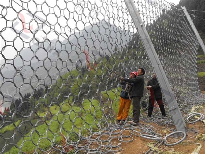 贵阳落石防护网厂家 被动防护网价格 贵州那里有卖钢丝绳网