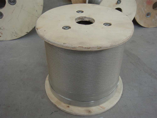 黄山吊机钢丝绳厂家介绍不锈钢涂塑钢丝绳在重工业中的应用