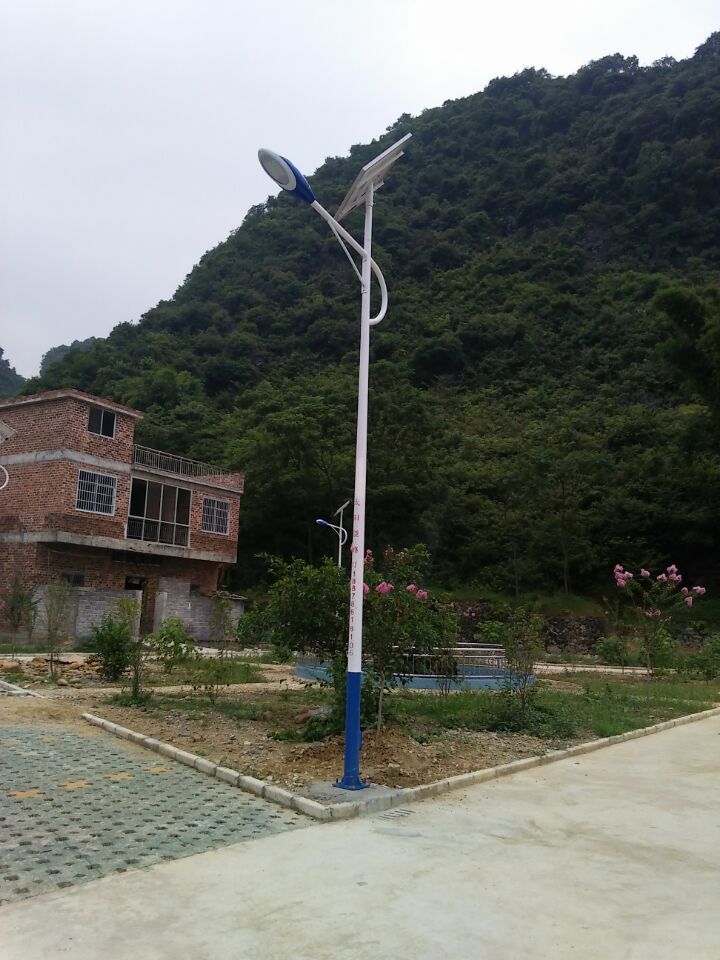 福建宁化县|太阳能路灯厂家|价格