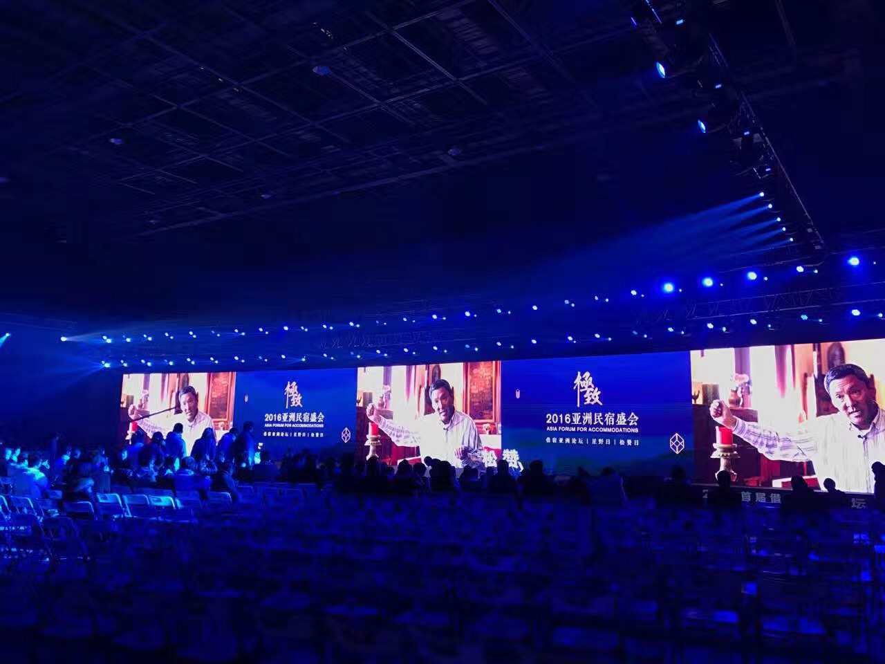 上海无缝LED拼接显示屏租赁