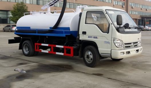 供应广东惠州各种规格洒水车吸污车现货